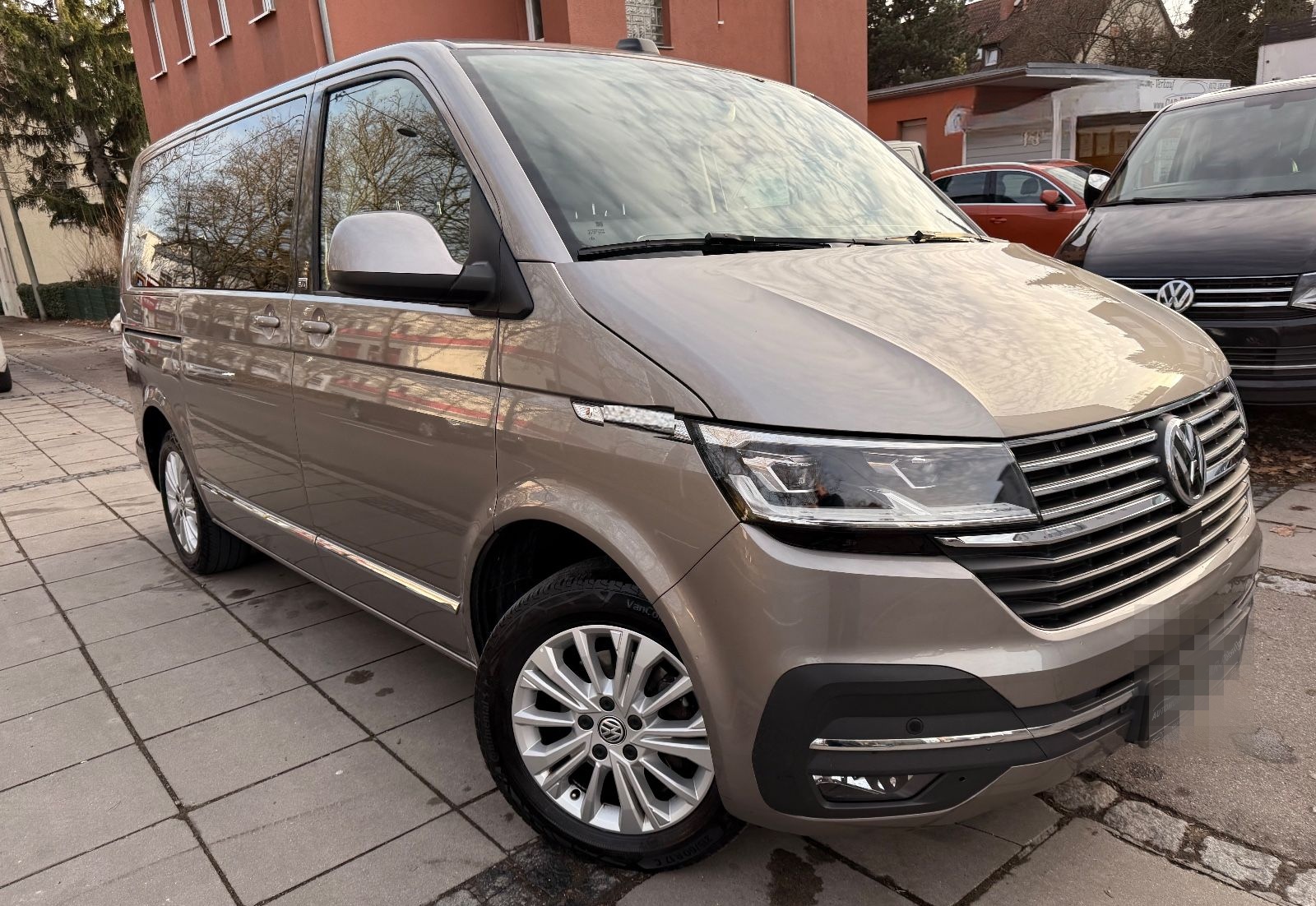 Volkswagen MultivanT6.1 Six/AUTOM/LEDER/7SITZER/Org100/IHan foto 4