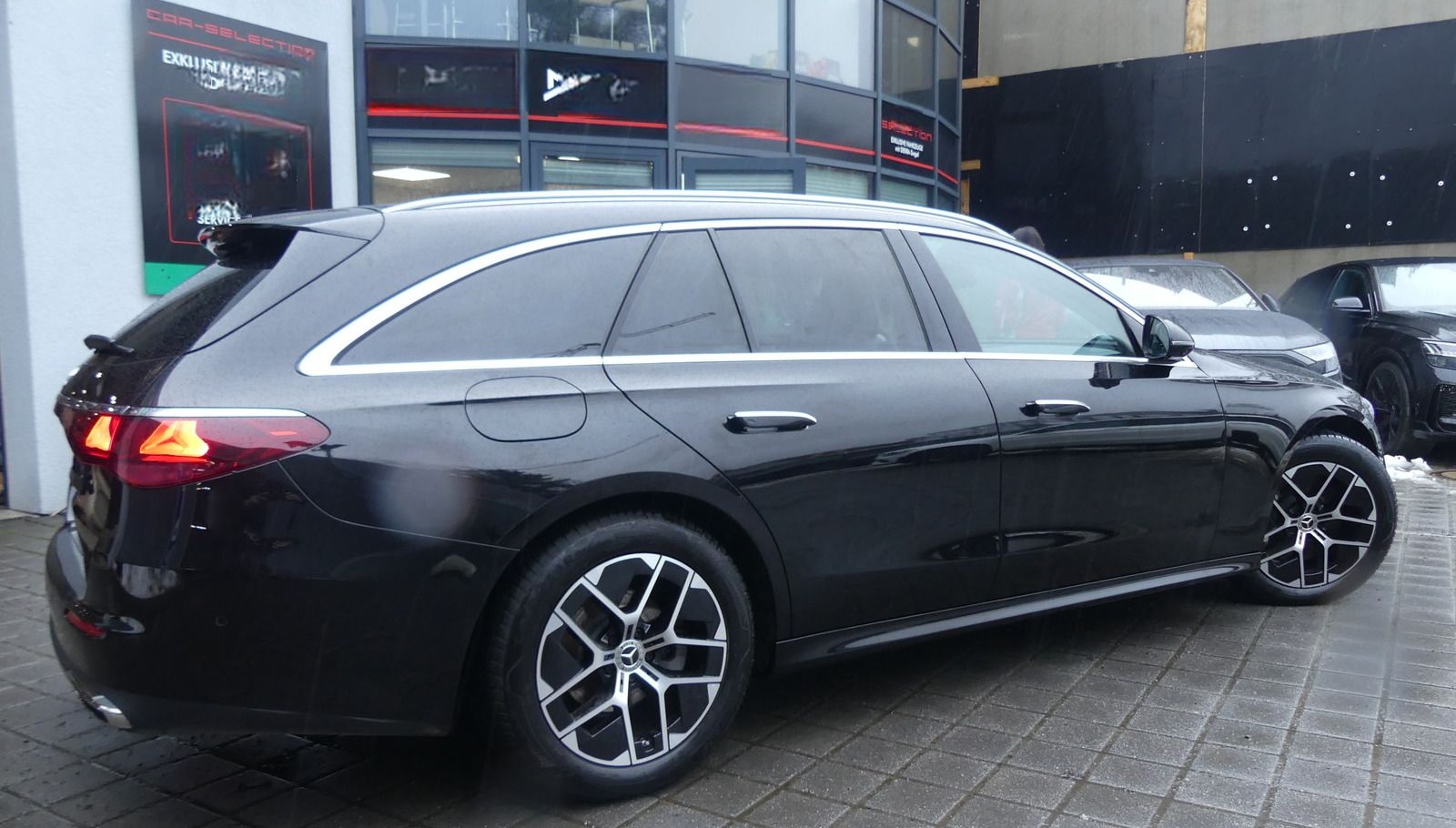 Mercedes-Benz E 200 T Avantgarde Advanced Plus STHZ/ACC/MBUX/A foto 18