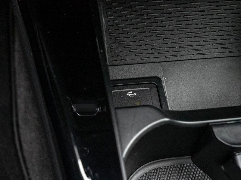 Mercedes-Benz CLA 250 4M SB , AMG BURM NIGHT 360 DISTR KAMERA foto 19