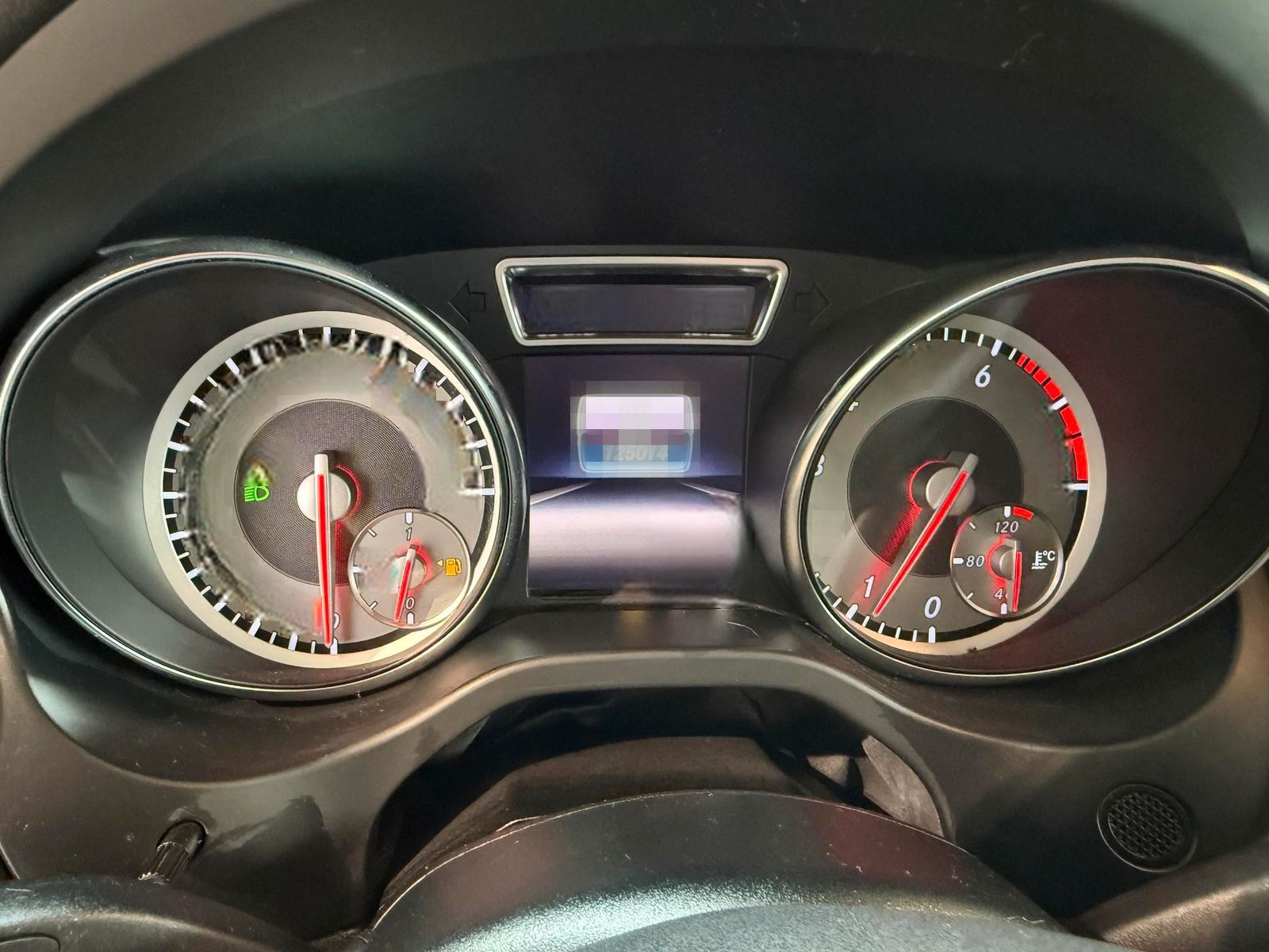 Mercedes-Benz CLA 250 Shooting Brake 4Matic * Navi * Pano foto 13