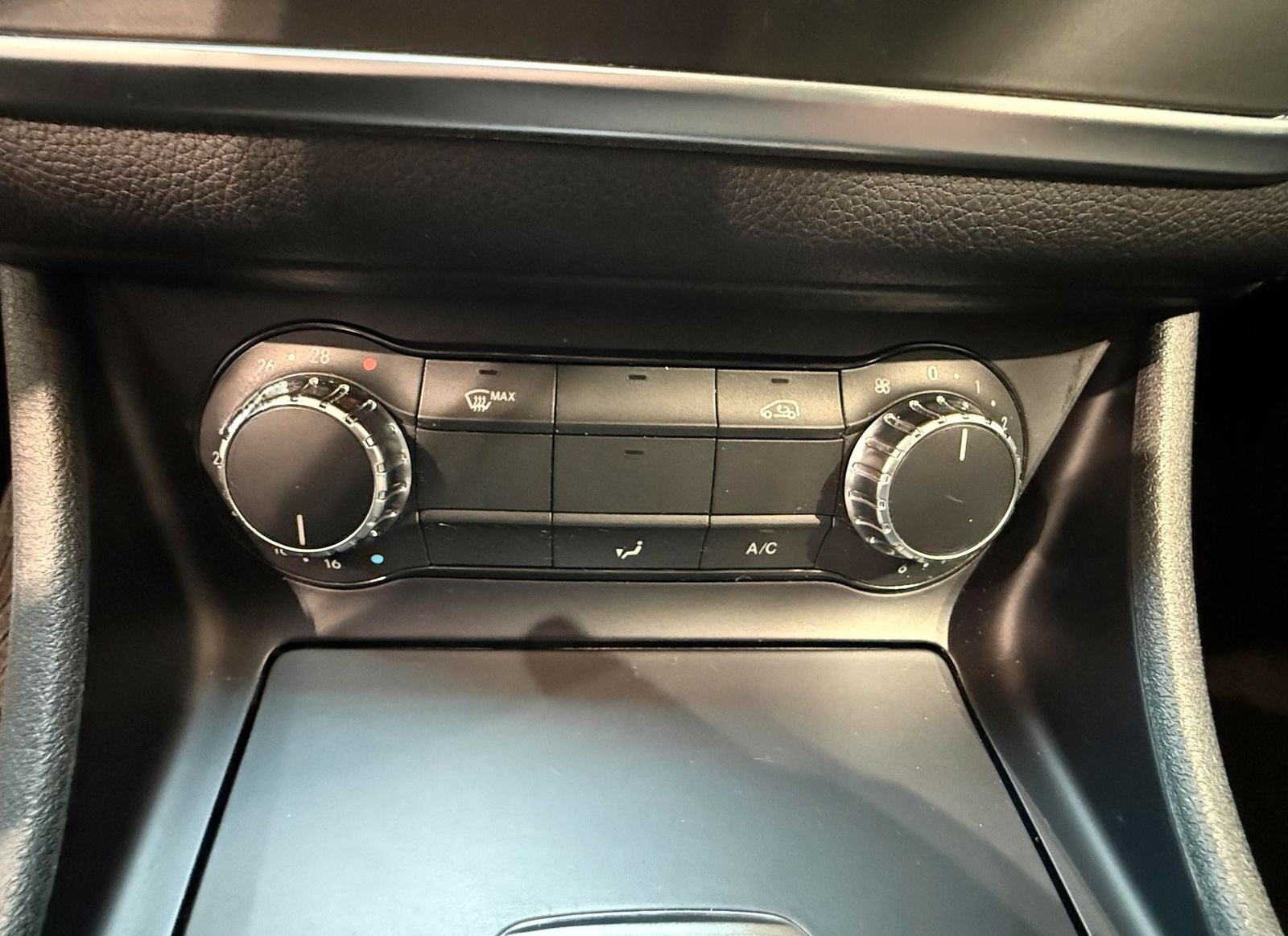 Mercedes-Benz CLA 250 Shooting Brake 4Matic * Navi * Pano foto 18