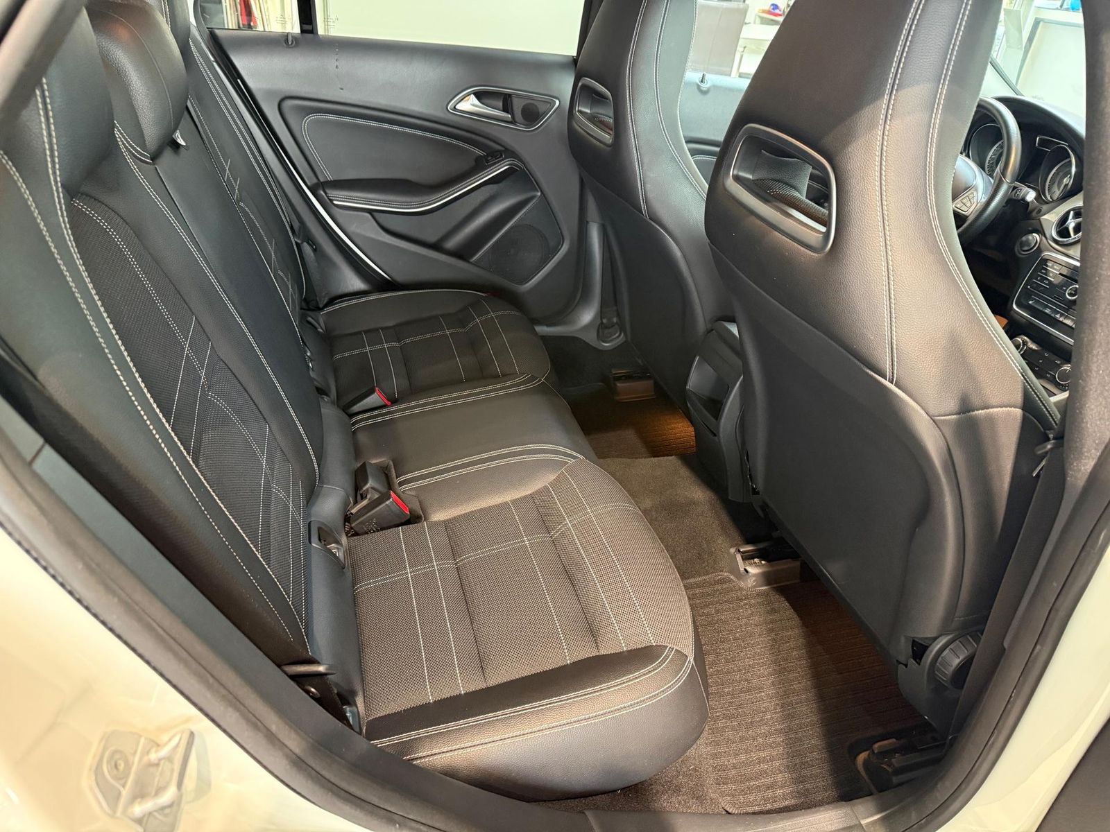 Mercedes-Benz CLA 250 Shooting Brake 4Matic * Navi * Pano foto 21