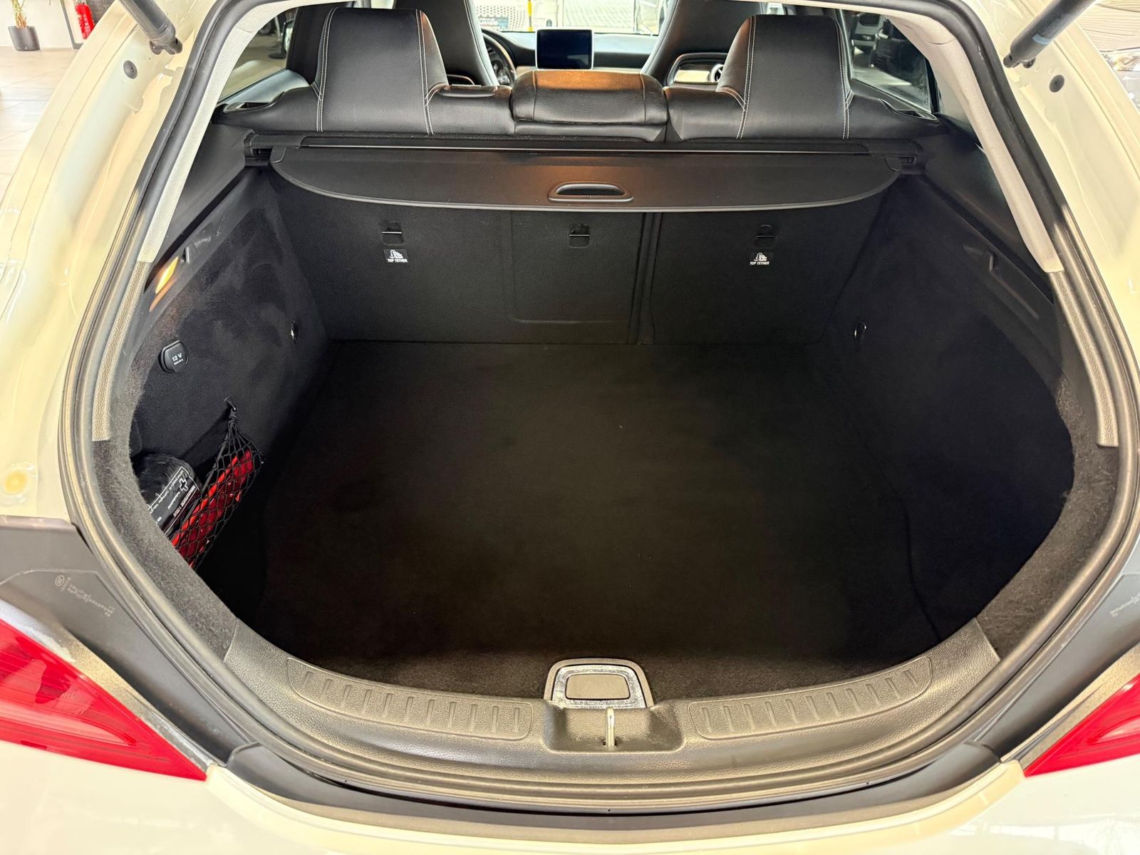 Mercedes-Benz CLA 250 Shooting Brake 4Matic * Navi * Pano foto 23