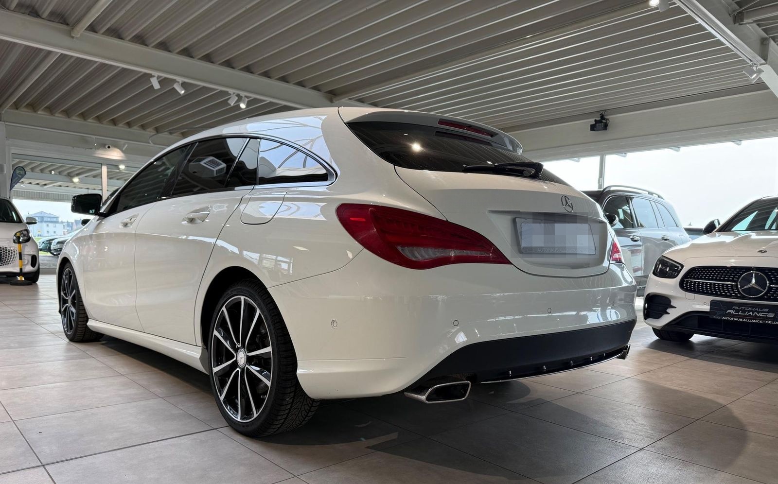 Mercedes-Benz CLA 250 Shooting Brake 4Matic * Navi * Pano foto 6