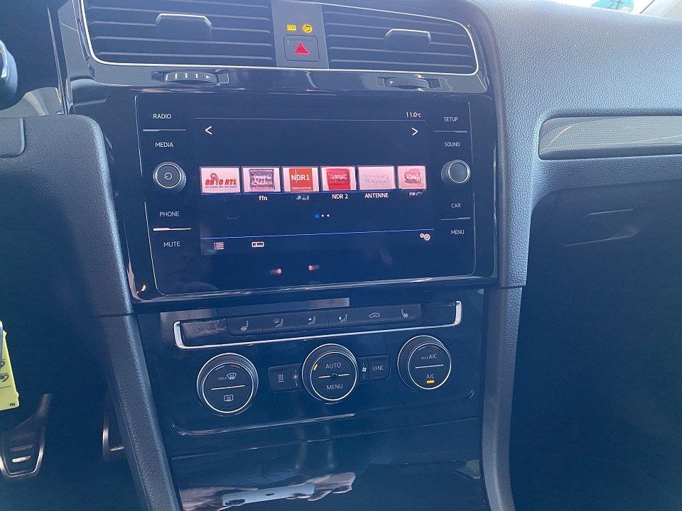 Volkswagen Golf VII 2.0 TDI IQ.DRIVE Standhzg foto 11