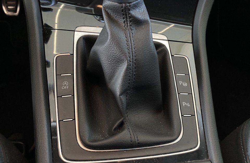 Volkswagen Golf VII 2.0 TDI IQ.DRIVE Standhzg foto 9