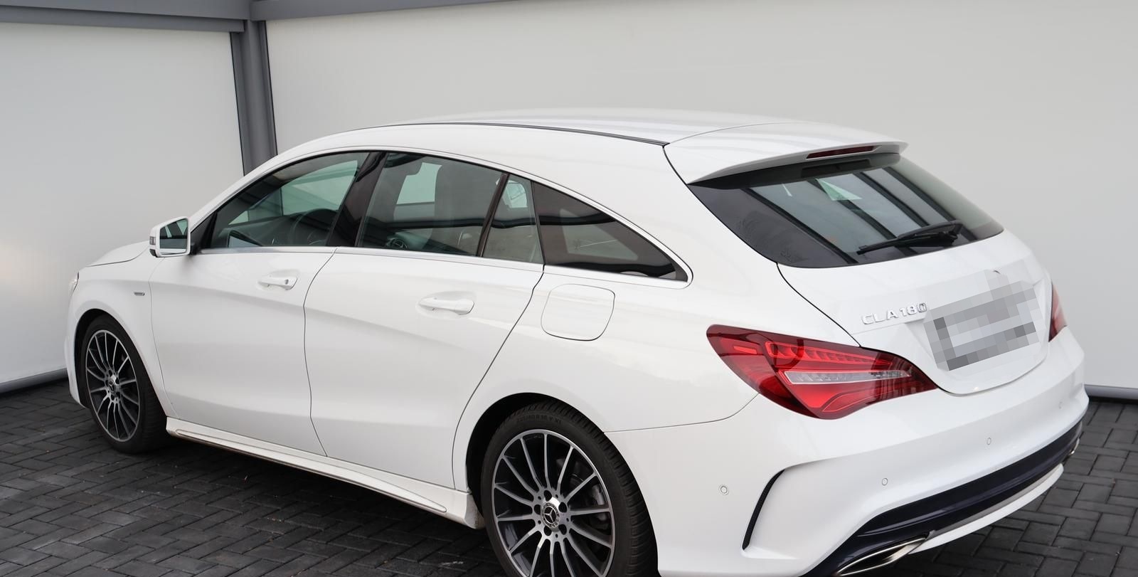 Mercedes-Benz CLA 180 Shooting Brake AMG Line RFK LED Navi foto 16