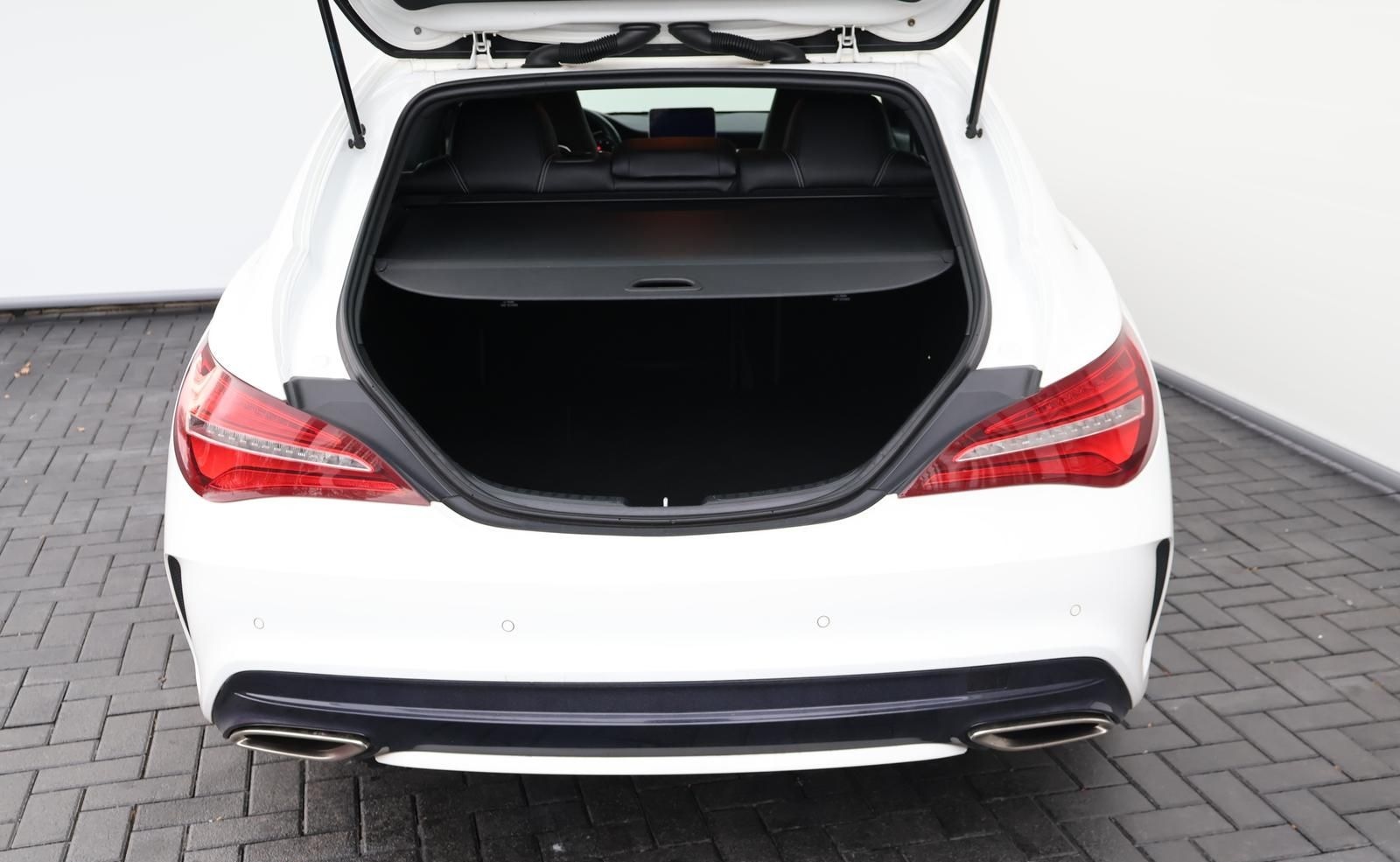 Mercedes-Benz CLA 180 Shooting Brake AMG Line RFK LED Navi foto 5