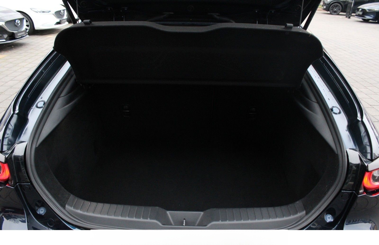 Mazda 3 e-SKYACTIV G Nagisa*BOSE*HUD*LED*KEYLESS* foto 18