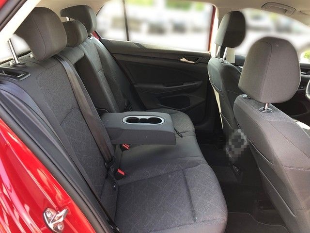 Volkswagen Golf VIII Lim. 1.5TSI Life NAVI+ACC+STNDHZG+++ foto 21