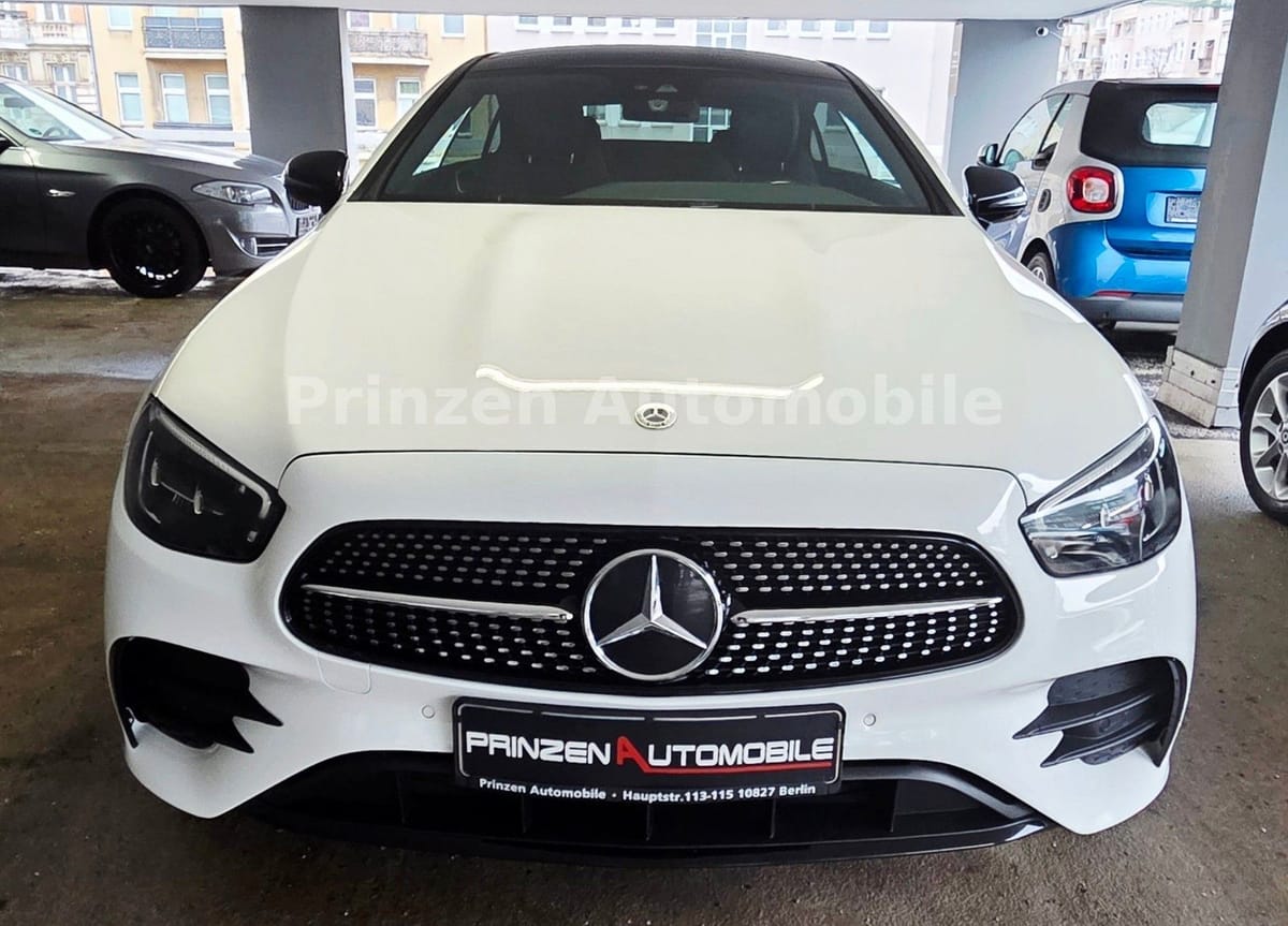 Mercedes-Benz E 220 d Coupe 4Matic AMG NIGHT PANO AMBIENTE foto 2