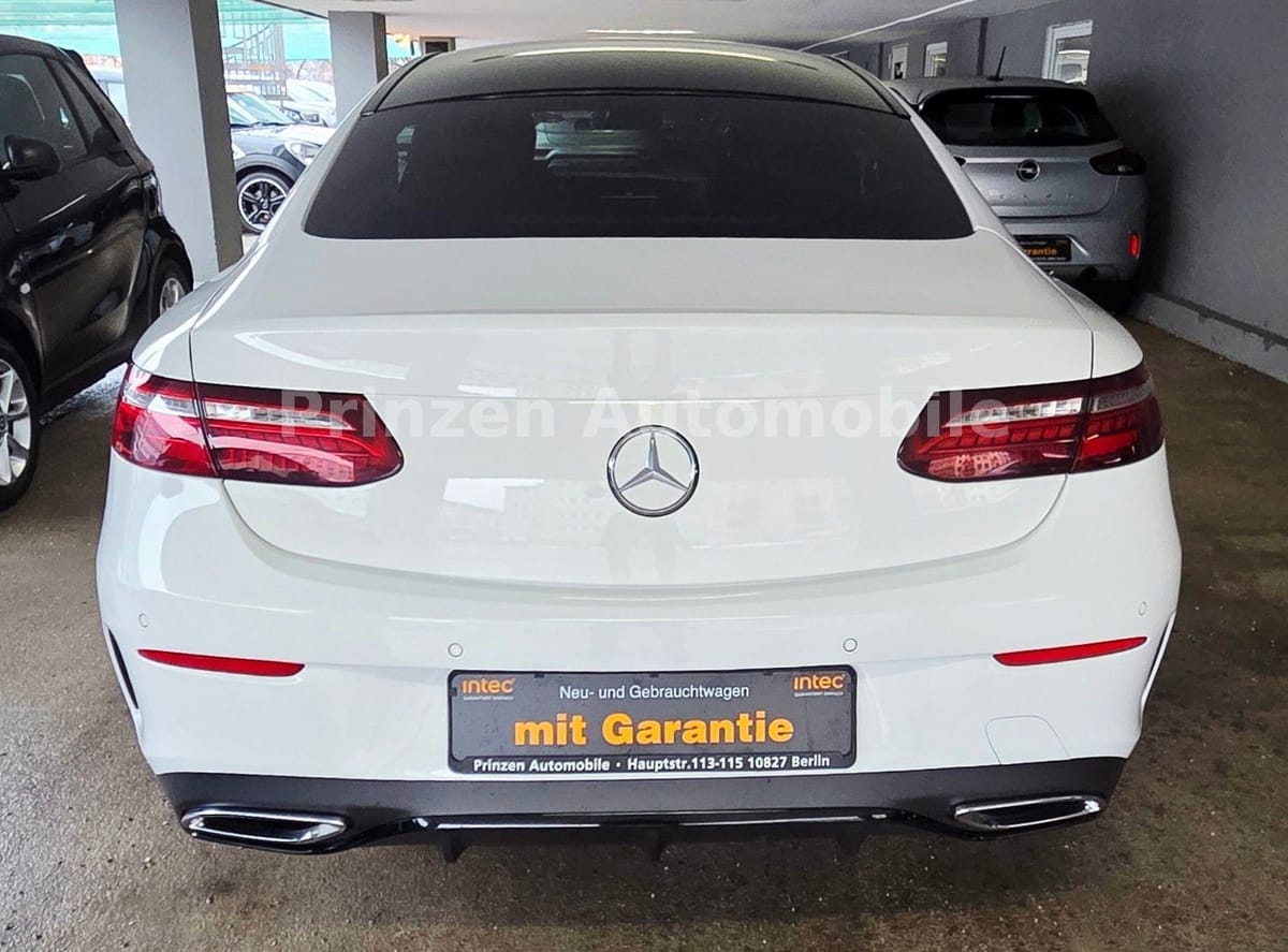 Mercedes-Benz E 220 d Coupe 4Matic AMG NIGHT PANO AMBIENTE foto 5