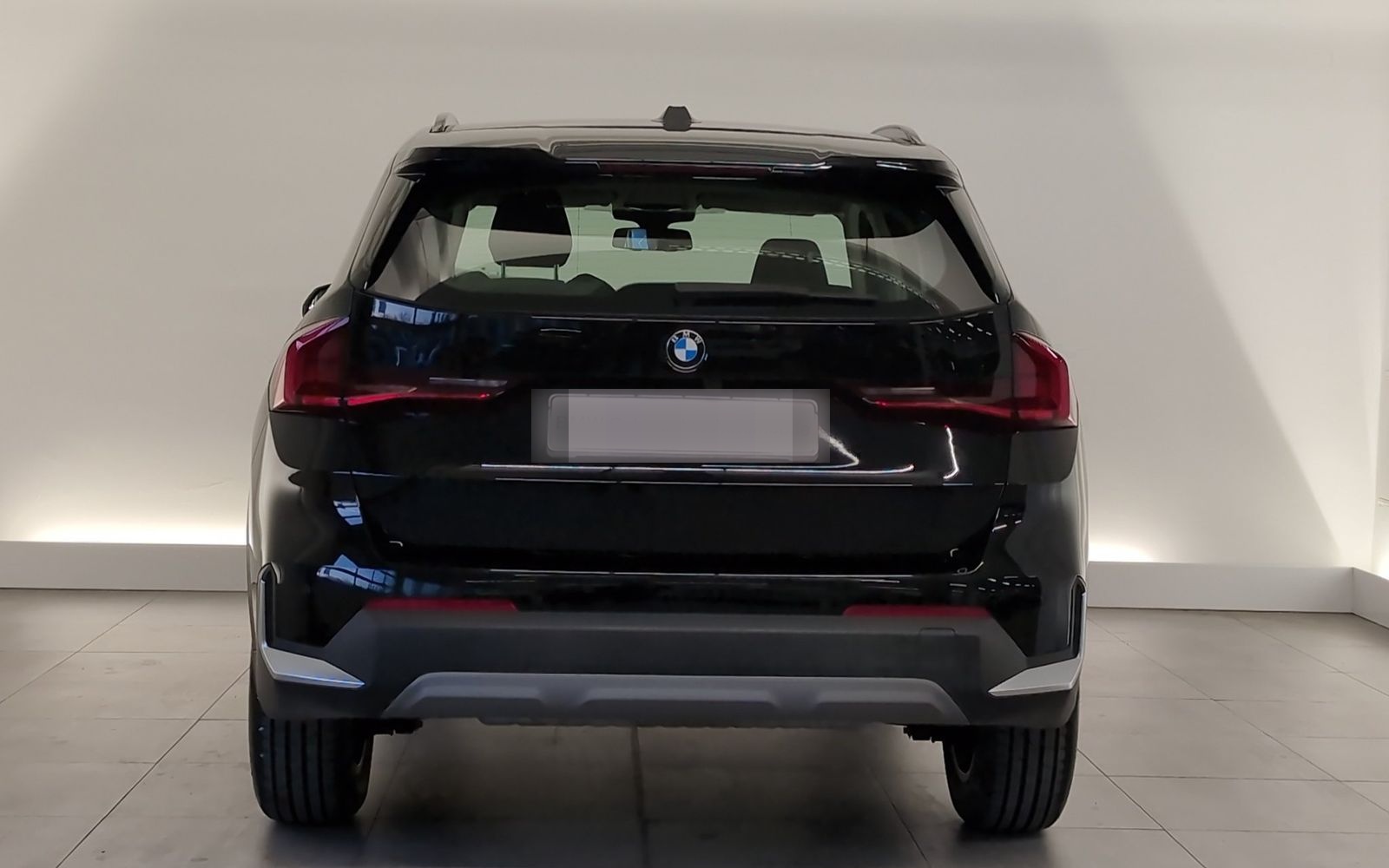BMW X1 sDrive 18i Navi/LED/RFK/SHZ/Apple/PDC vo+hi N foto 9