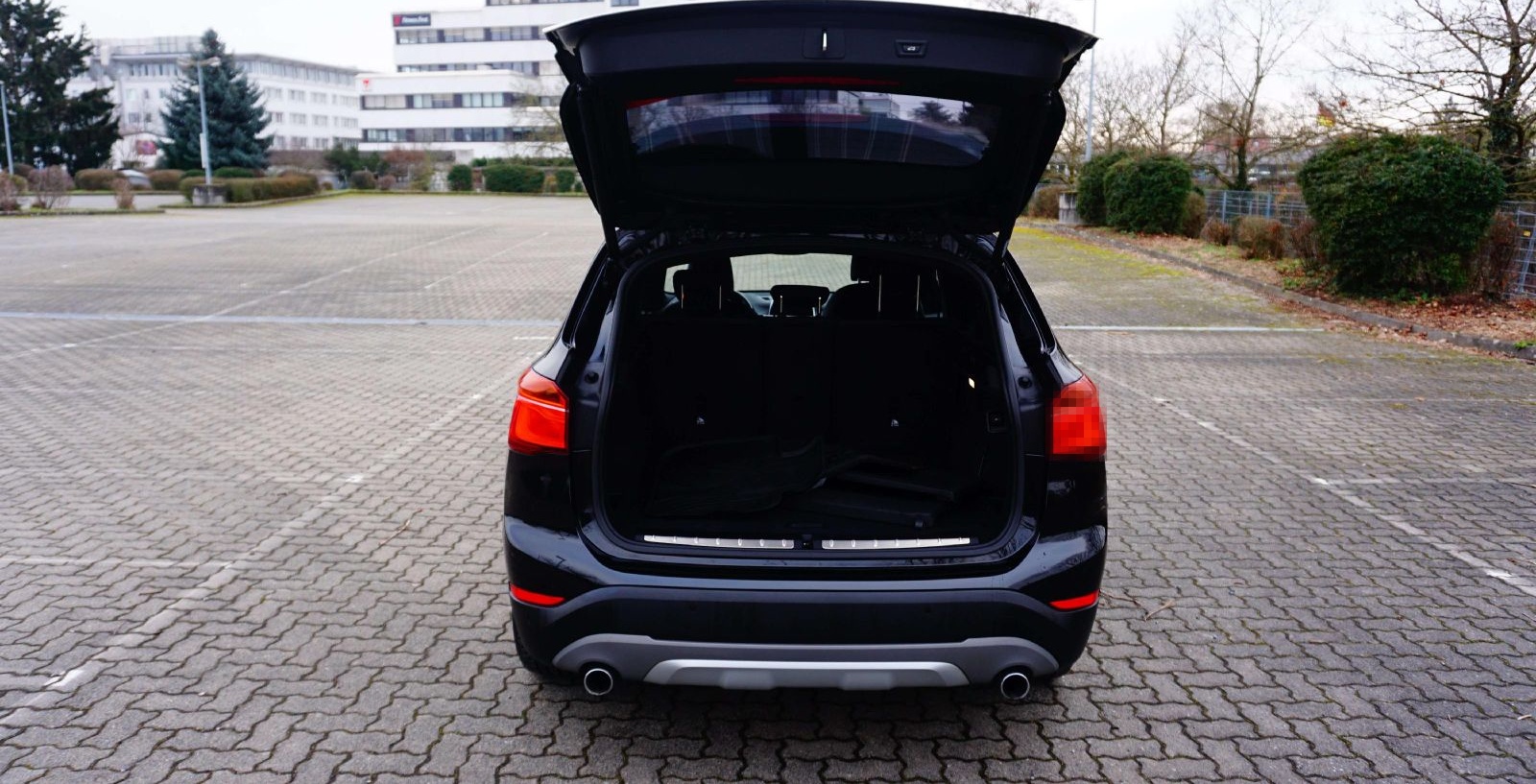 BMW X1 xDrive 20 i xLine/XENON/SHZ/PDC/NAVI/LED/ foto 14