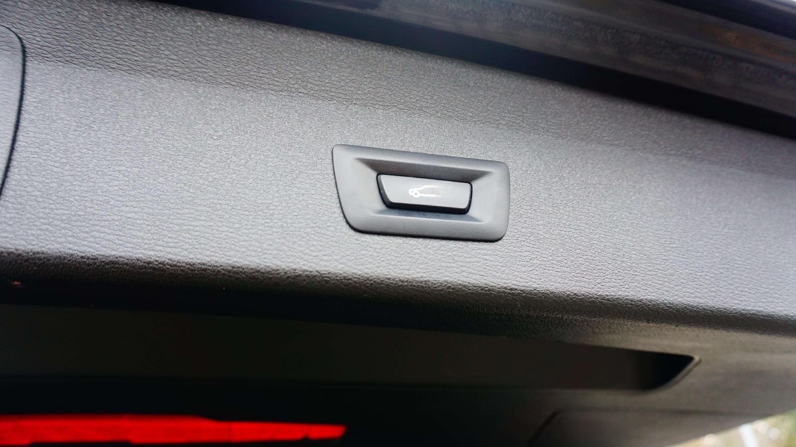 BMW X1 xDrive 20 i xLine/XENON/SHZ/PDC/NAVI/LED/ foto 15