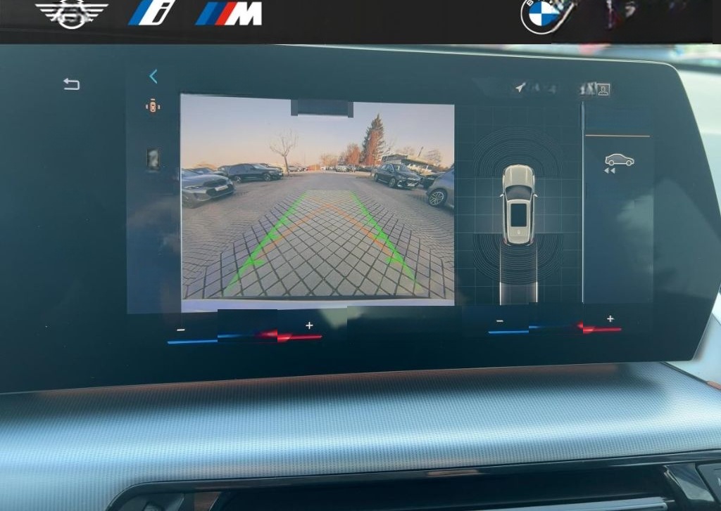 BMW X1 xDrive23i xLine Park-Assistent AHK PANO LED foto 14