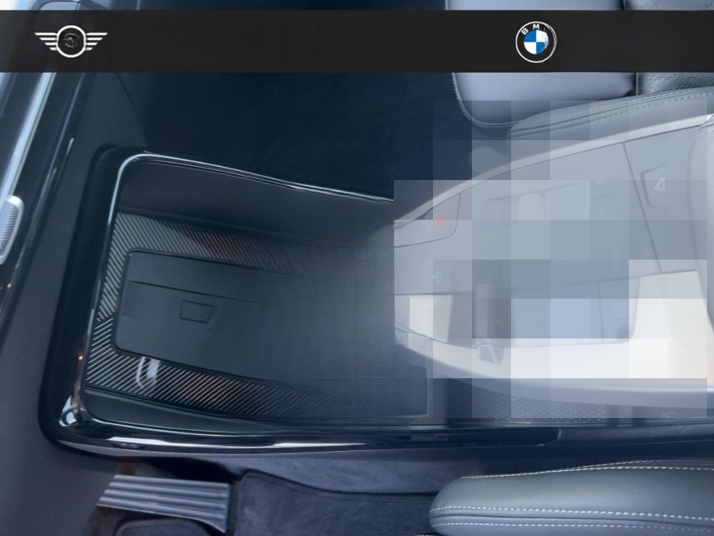 BMW X1 xDrive23i xLine Park-Assistent AHK PANO LED foto 16