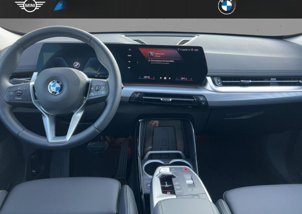BMW X1 xDrive23i xLine Park-Assistent AHK PANO LED foto 9