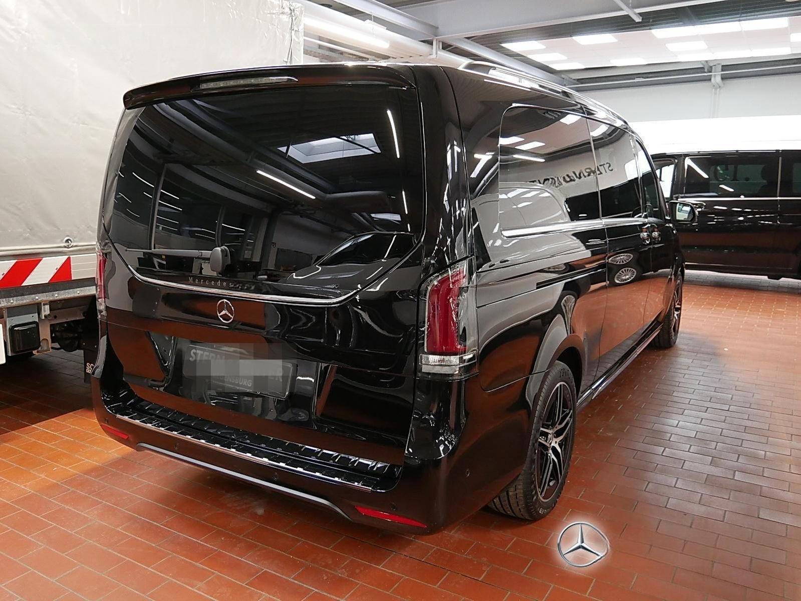 Mercedes-Benz V 300 d Exclusive extralang AMG AIRMATIC AHK foto 3