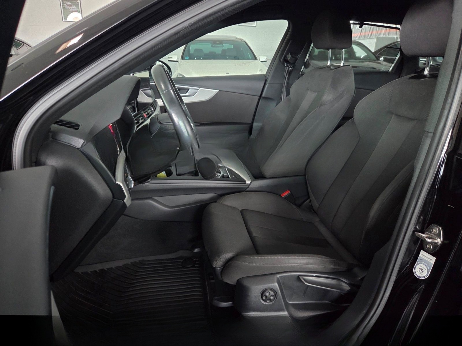 Audi A4 Avant 30 TDI|Automatik|1.Hand| foto 10