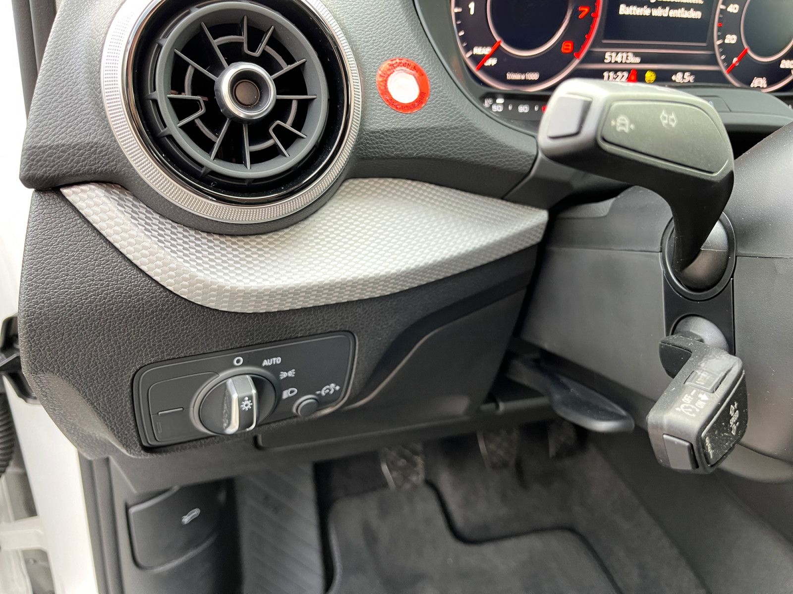 Audi Q2 30 TFSI S line Virtual Cockpit LED Einparkh foto 13
