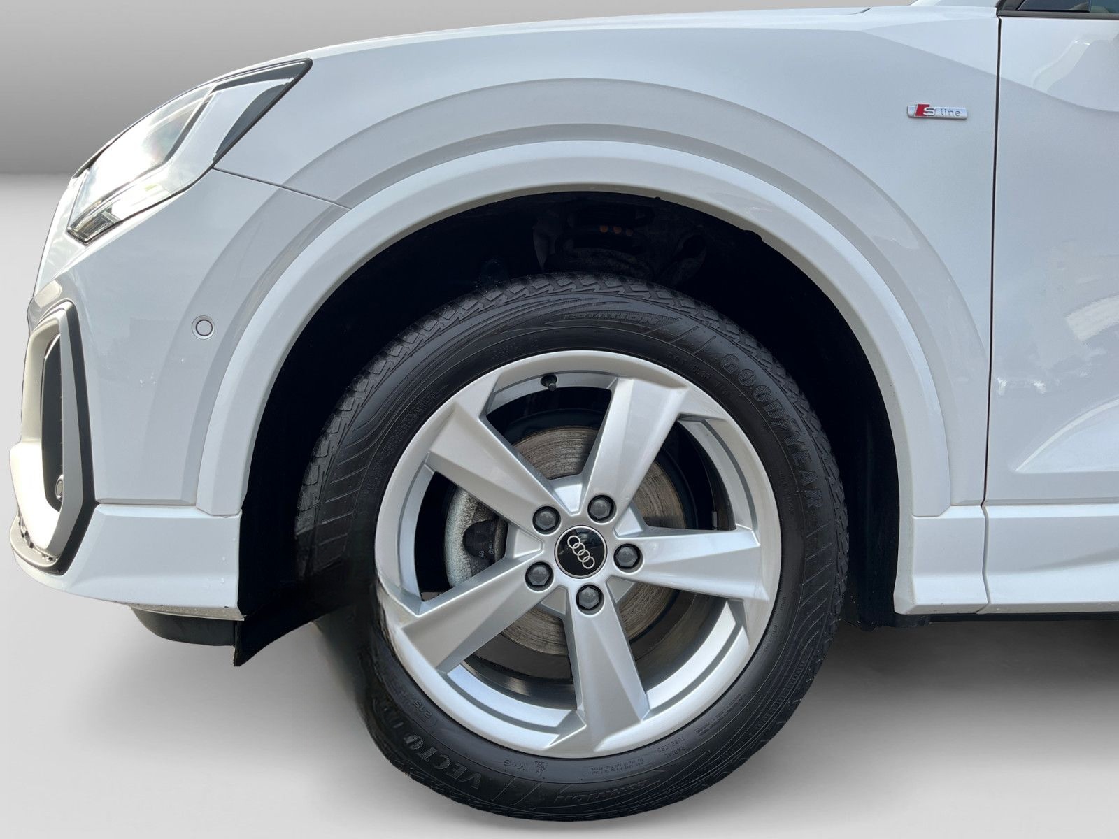 Audi Q2 30 TFSI S line Virtual Cockpit LED Einparkh foto 5
