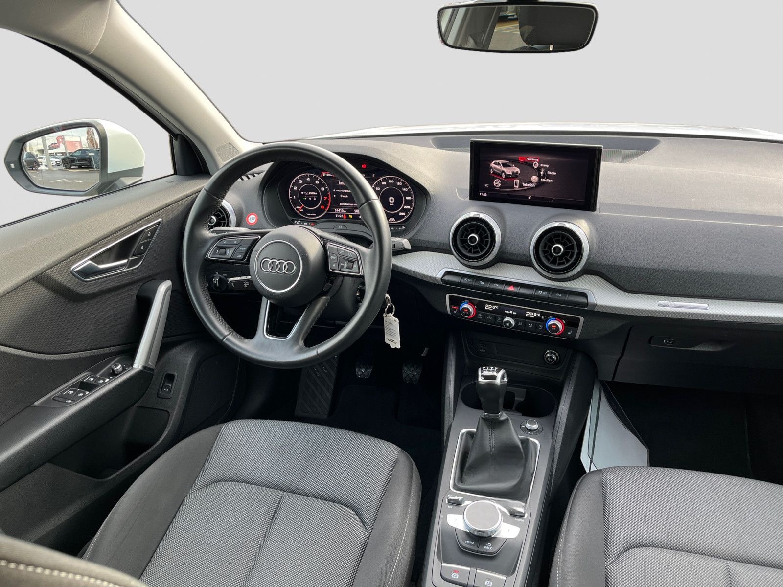 Audi Q2 30 TFSI S line Virtual Cockpit LED Einparkh foto 6