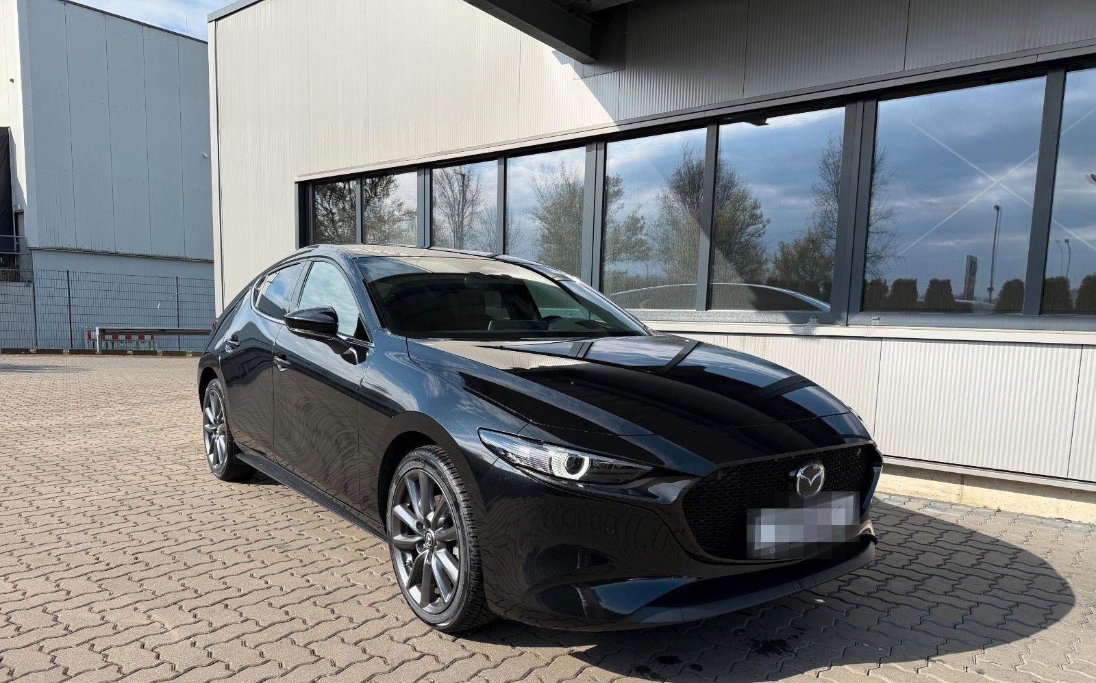Mazda 3 2.5L e-SKYACTIV G 140ps 6AT Centre-line DESI foto 1