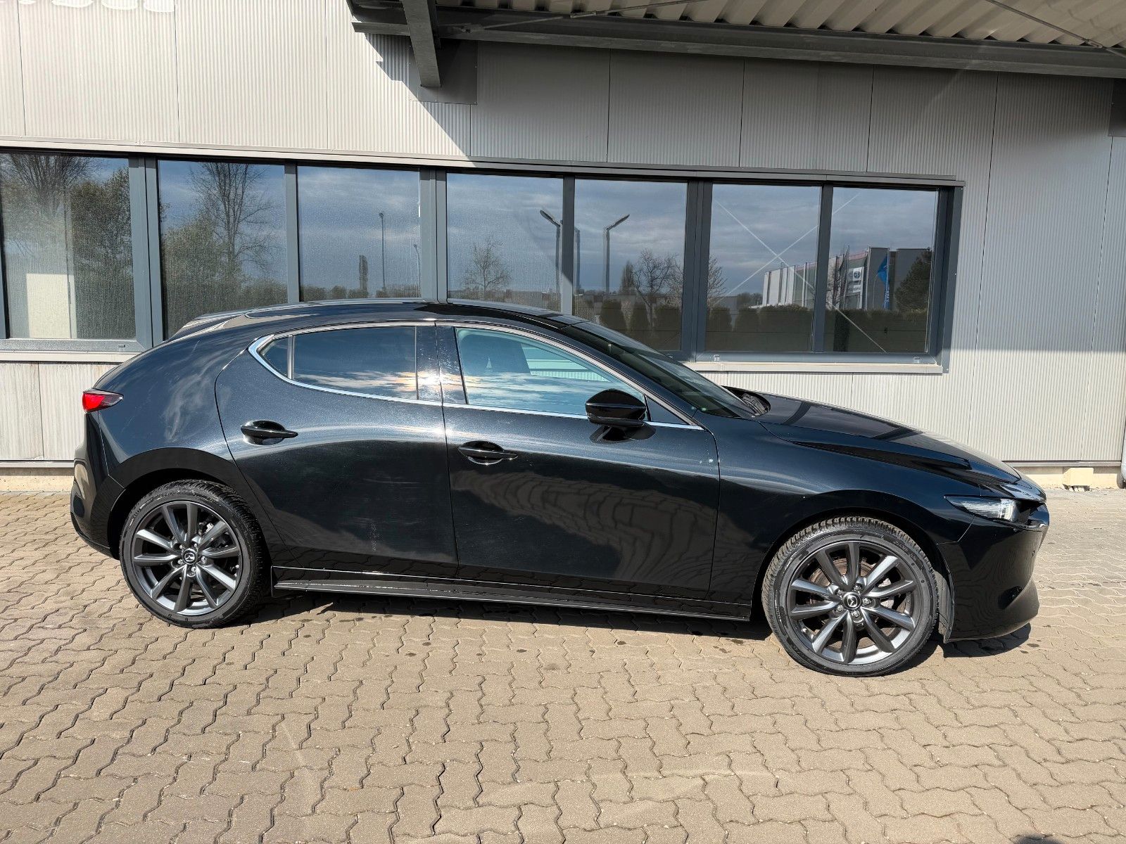 Mazda 3 2.5L e-SKYACTIV G 140ps 6AT Centre-line DESI foto 6