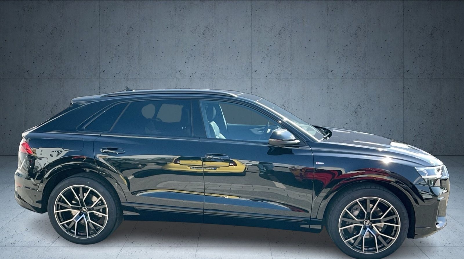 Audi Q8 SUV 50 TDI qu. tiptr. Laser Luft Stdhzg PANO foto 7