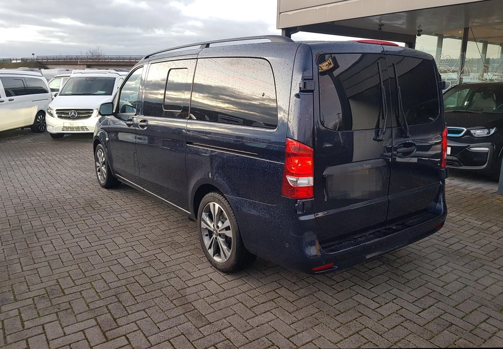 Mercedes-Benz VITO 124 LANG EDITION PANO AIRMAT AHK LED LIEGE foto 3