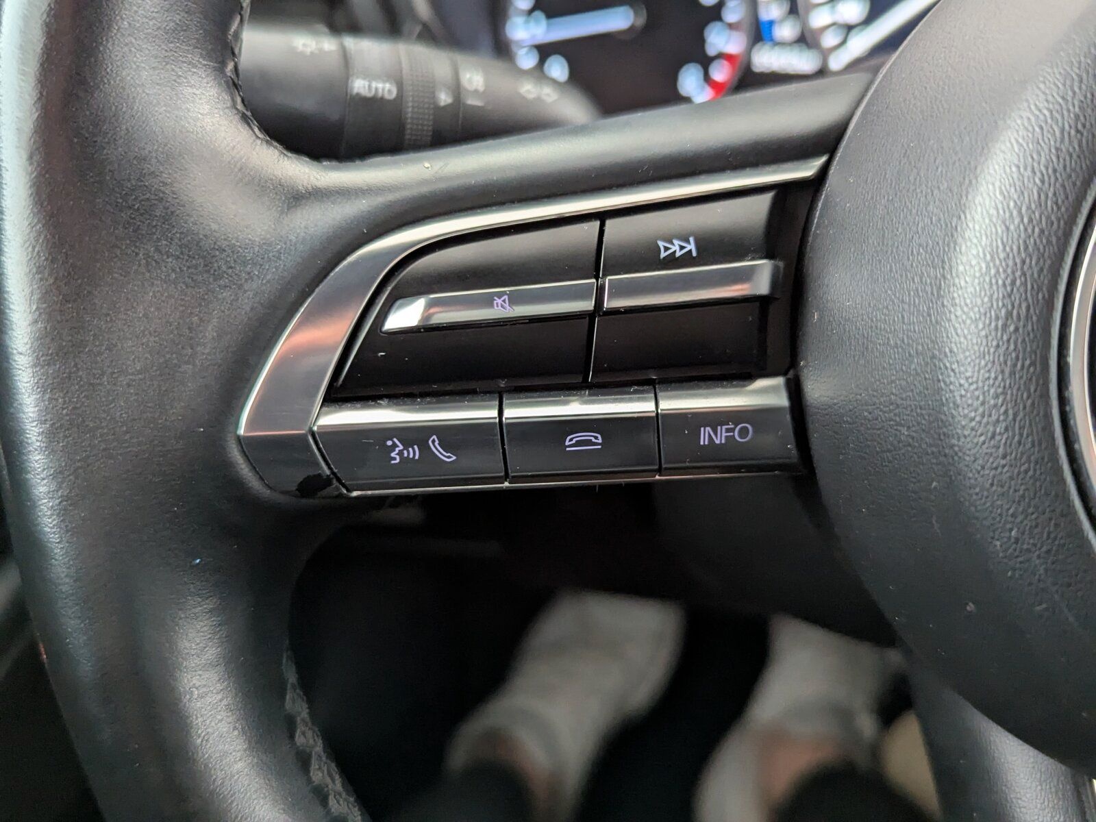 Mazda 3 SKYACTIV-X M-Hybrid Selection OPF LED+NAVI+ACC foto 23
