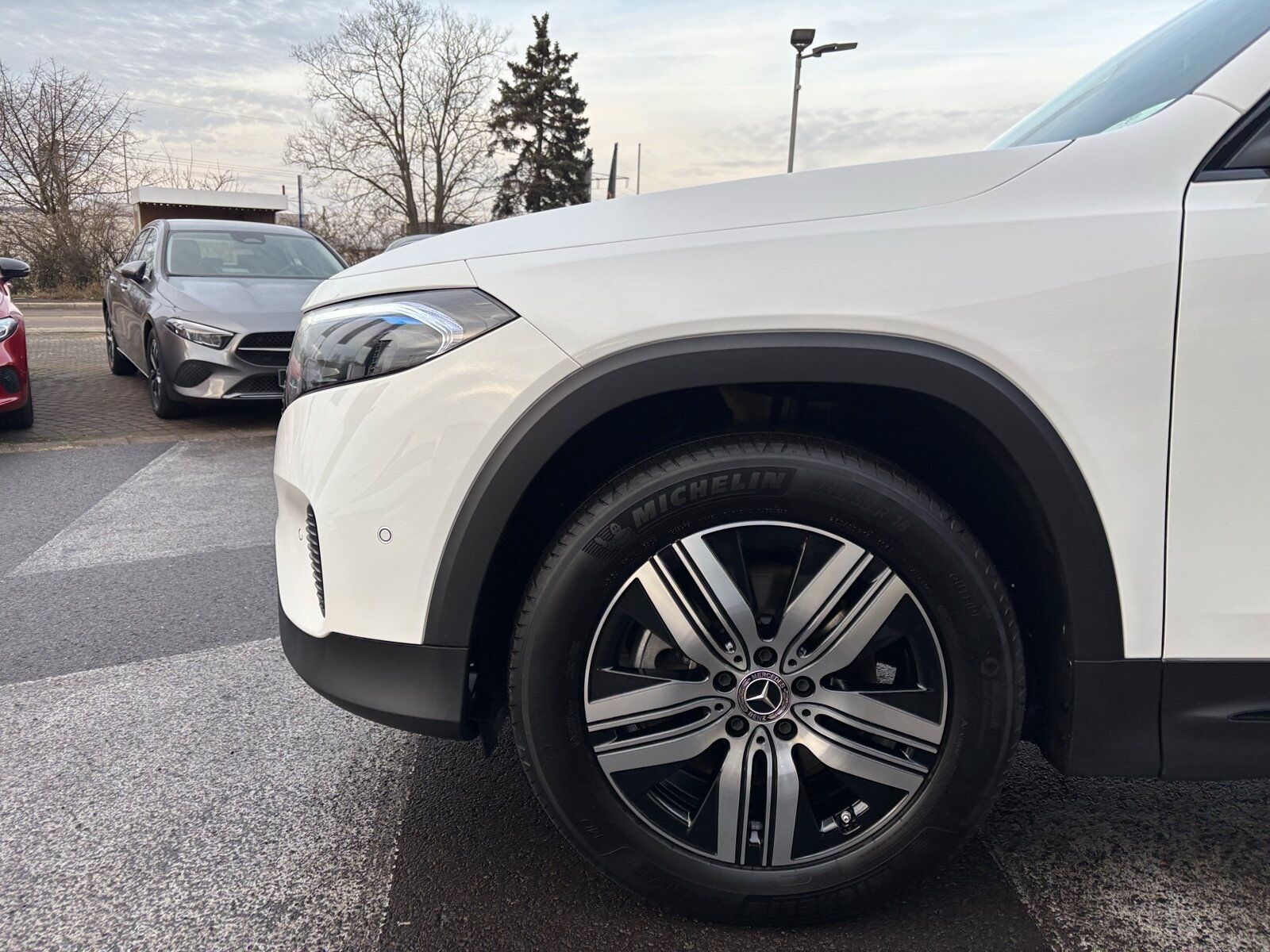 Mercedes-Benz EQB 350 4M ELECTRIC ART+PANO+DISTR+LED+KAM+SOUND foto 21