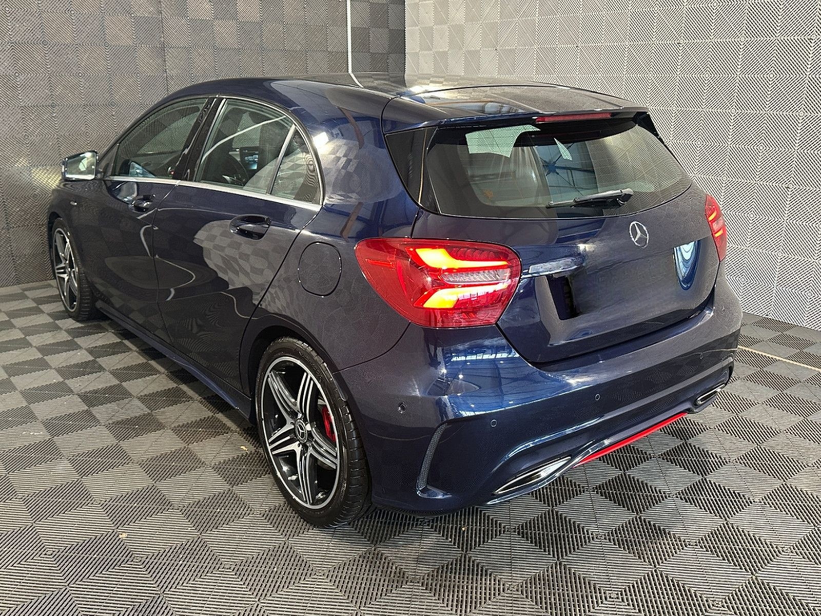 Mercedes-Benz A 250 4M. Sport*AMG*LED-PANO-ACC-MEMO-R.KAM-SHZ foto 3