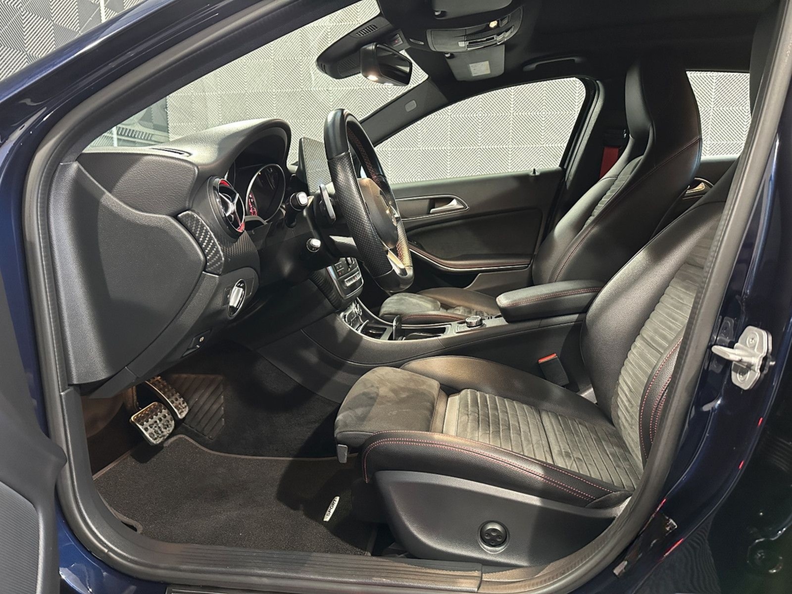 Mercedes-Benz A 250 4M. Sport*AMG*LED-PANO-ACC-MEMO-R.KAM-SHZ foto 22