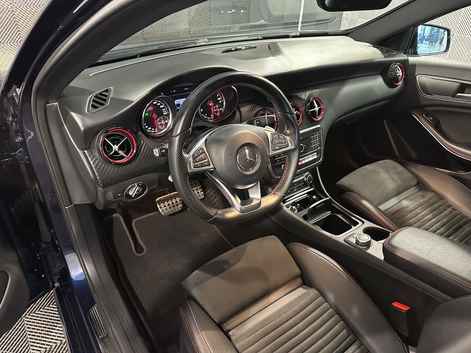 Mercedes-Benz A 250 4M. Sport*AMG*LED-PANO-ACC-MEMO-R.KAM-SHZ foto 28
