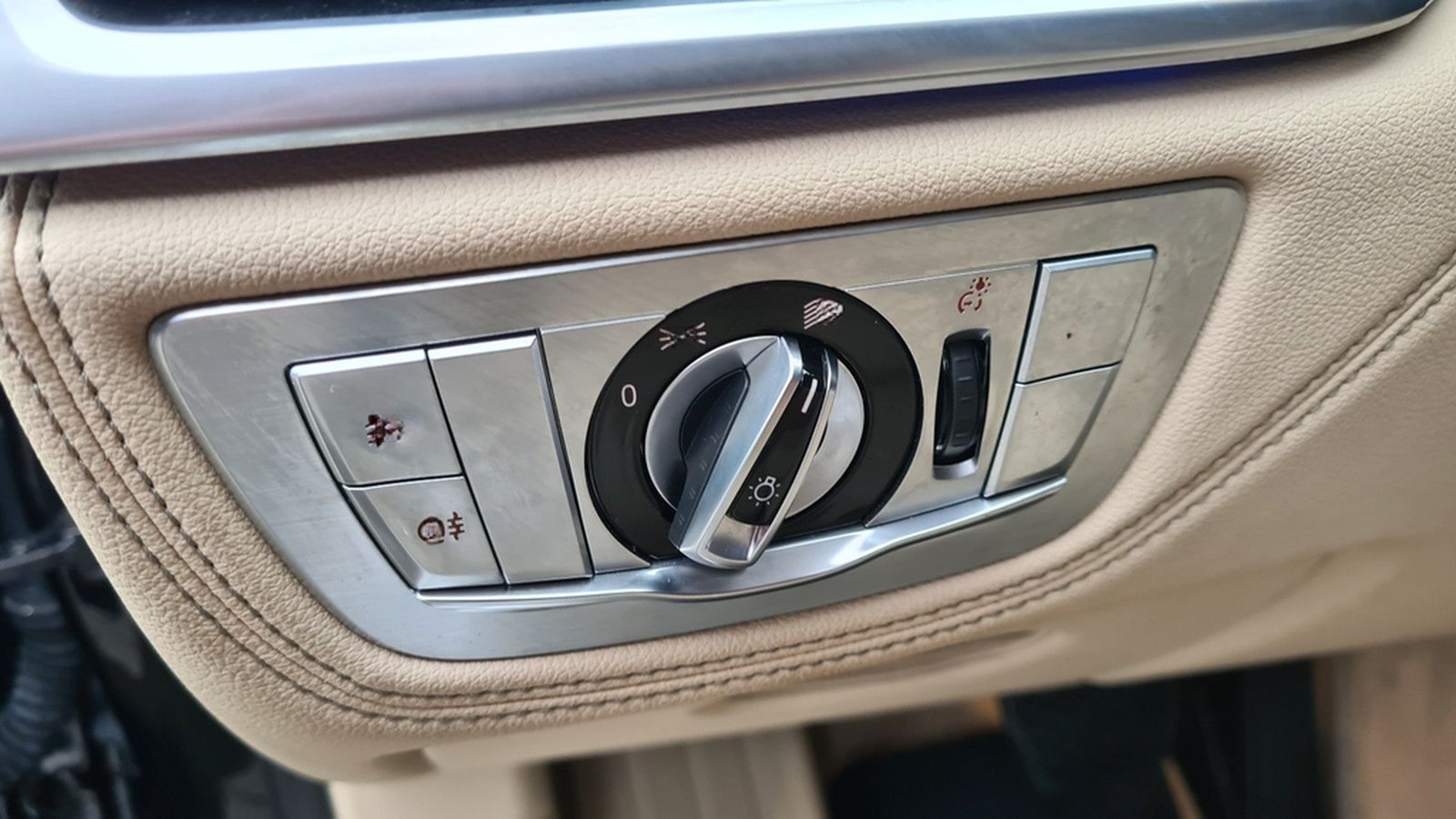 BMW 740 d xDrive*Navi*Leder*LED*Head-Up*Laserlicht foto 13