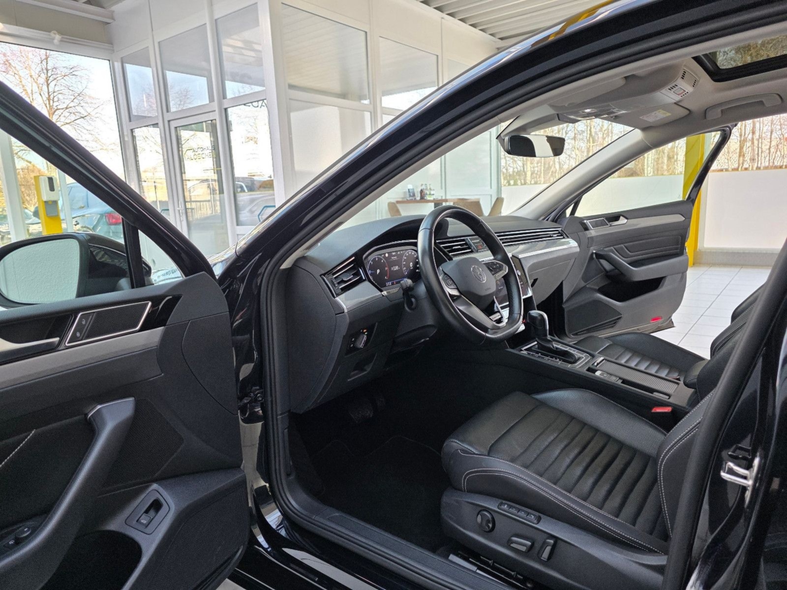 Volkswagen Passat Variant Business 4Motion R-Line Panorama foto 11