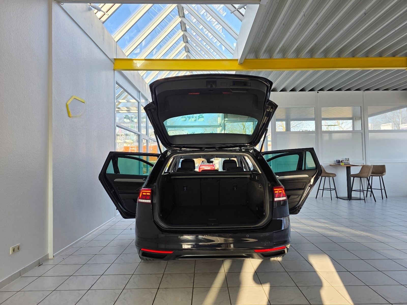 Volkswagen Passat Variant Business 4Motion R-Line Panorama foto 15