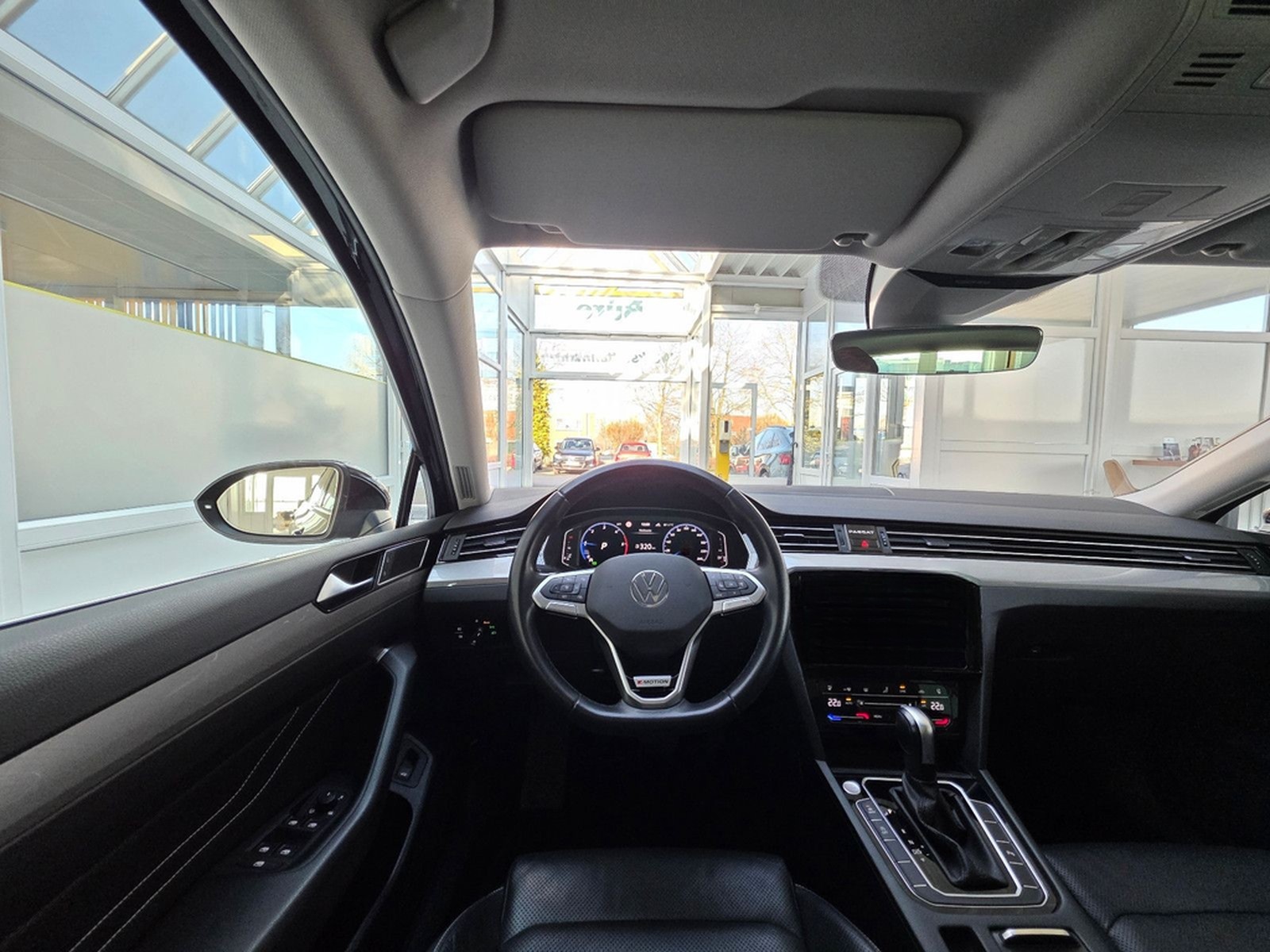 Volkswagen Passat Variant Business 4Motion R-Line Panorama foto 22