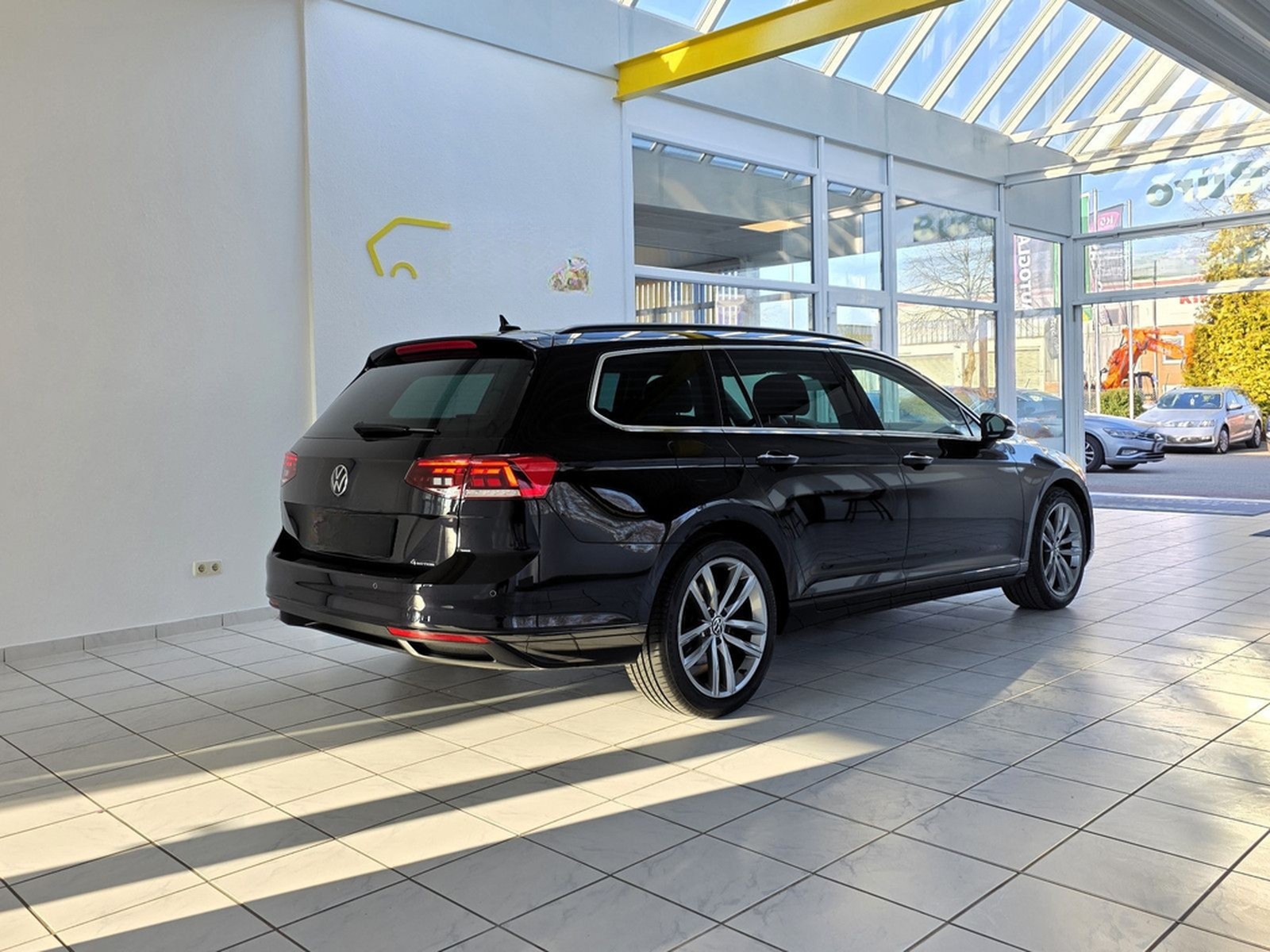 Volkswagen Passat Variant Business 4Motion R-Line Panorama foto 7
