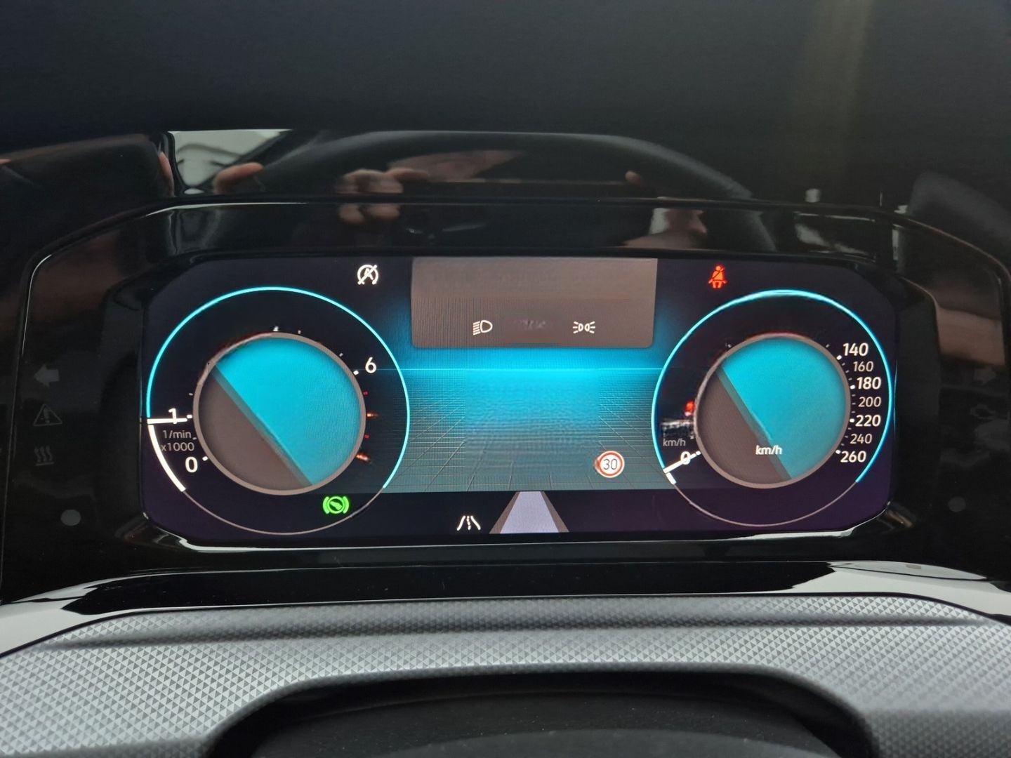 Volkswagen Golf Active 1,5 eTSI DSG AHK Matrix Cam IQDrive foto 16