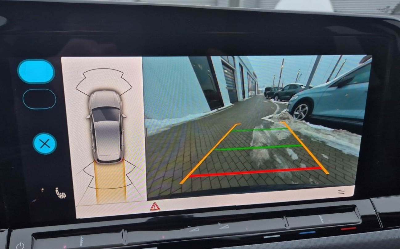 Volkswagen Golf Active 1,5 eTSI DSG AHK Matrix Cam IQDrive foto 20