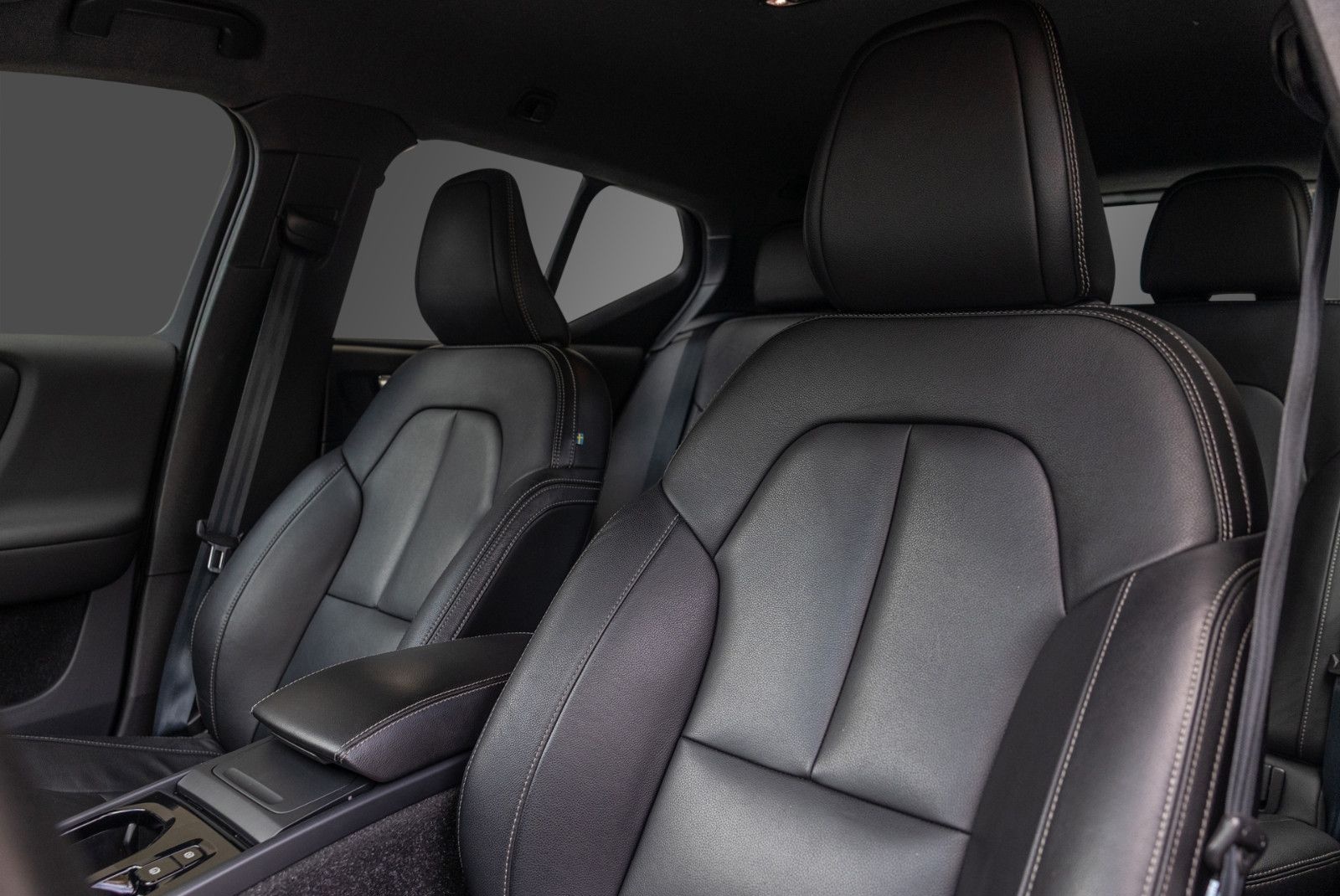 Volvo XC40 T5 AWD R Design foto 7