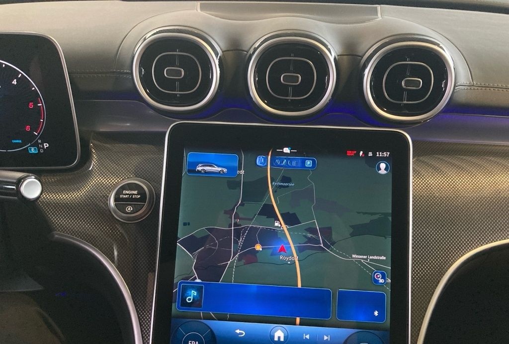 Mercedes-Benz C 300 d T AMG+MBUX+Ambiente+CarPlay+KAMERA+AHK foto 16