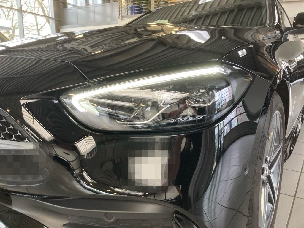 Mercedes-Benz C 300 d T AMG+MBUX+Ambiente+CarPlay+KAMERA+AHK foto 3