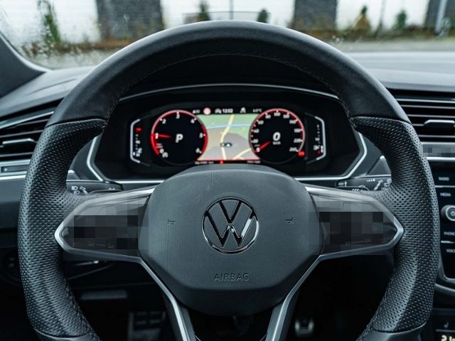 Volkswagen Tiguan 2.0 TDI DSG 4M R-Line *AHK*PANO*MATRIX* foto 22