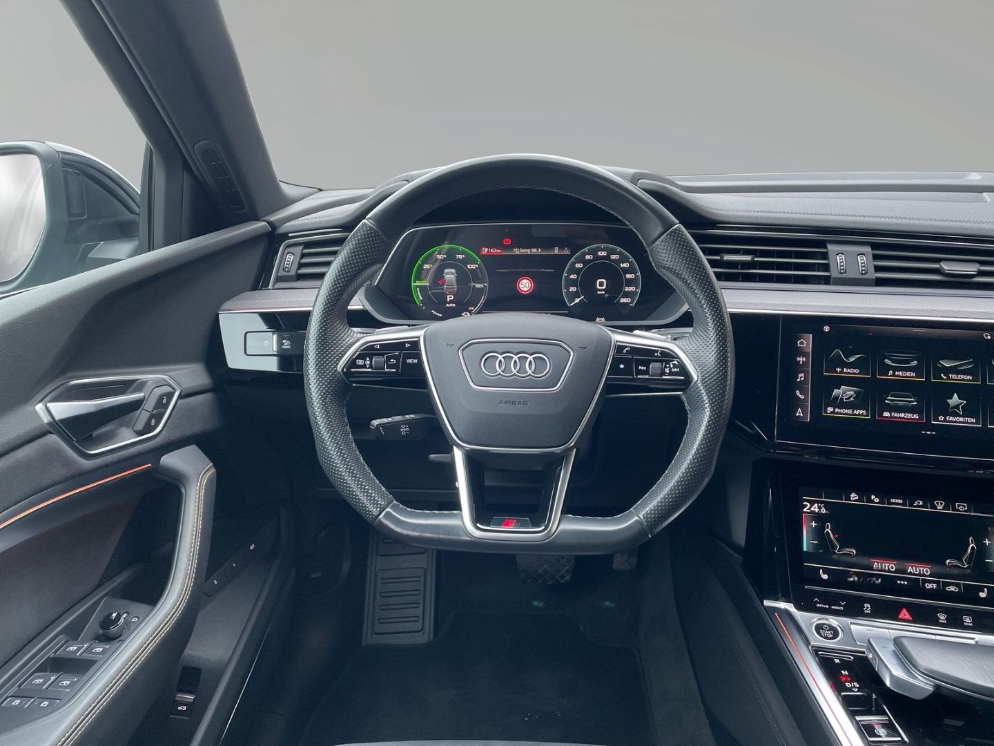 Audi e-tron Sportback 55 S-Line qu Matrix AHK B&O HuD foto 18