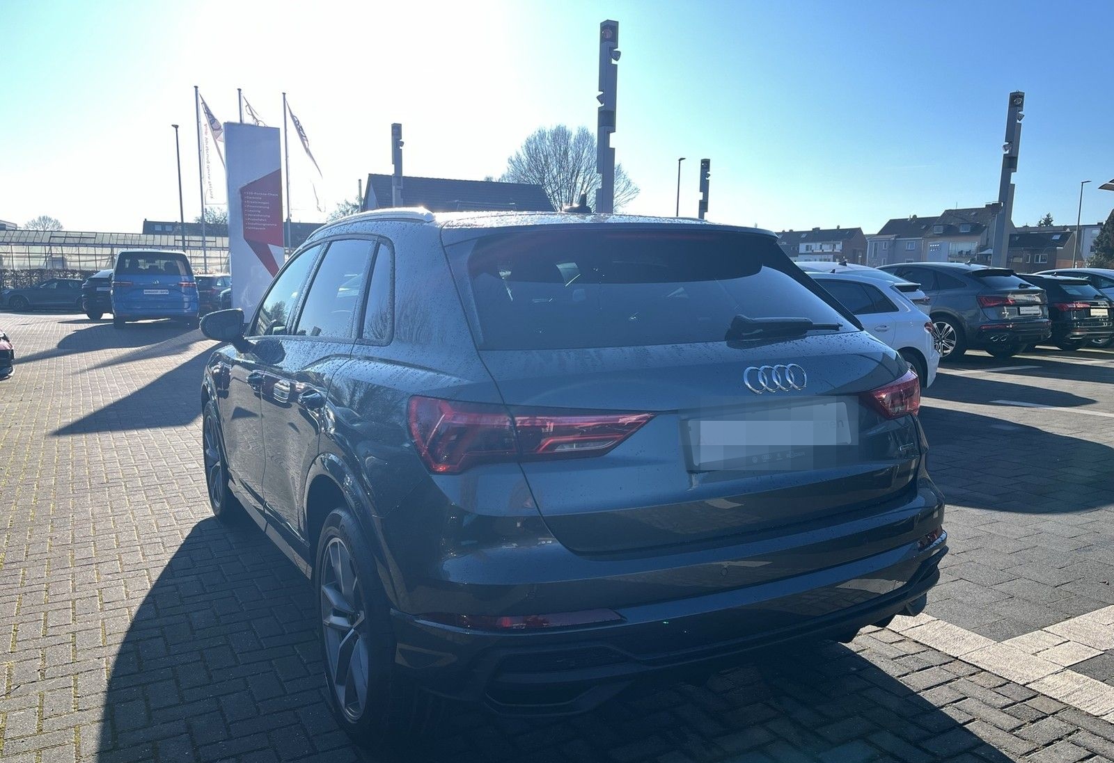 Audi Q3 40 TFSI quattro S line foto 2