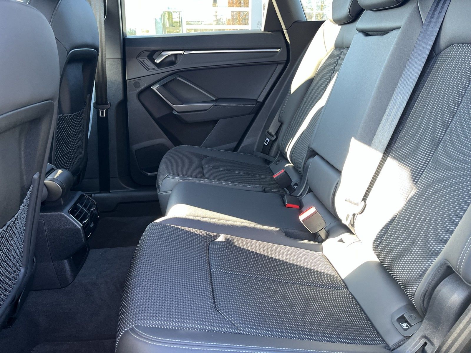 Audi Q3 40 TFSI quattro S line foto 11